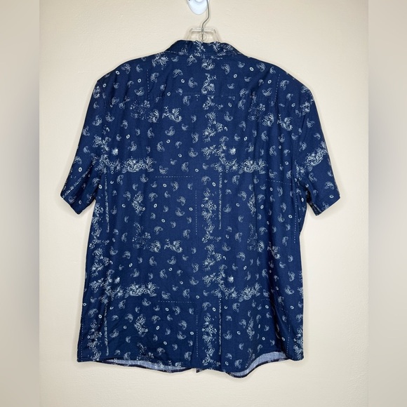 American Eagle Blue Paisley Slim Fit Short Sleeve Preppy Button Up Size XL - Picture 2 of 7
